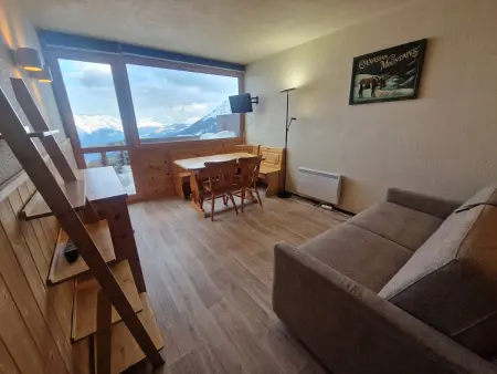 Studio rénové avec coin montagne près des pistes - Vue Mont Blanc - Photo 2