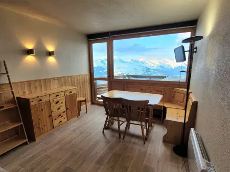 Studio rénové avec coin montagne près des pistes - Vue Mont Blanc - Photo 5