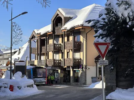 Studio central village aux Carroz, animaux admis, 5 pers - Photo 12