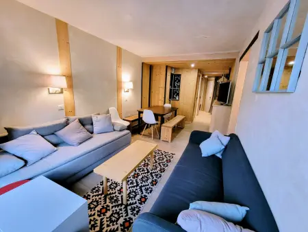 Appartement rénové, ski aux pieds, balcons, 3 pièces pour 8 pers. - Photo 10