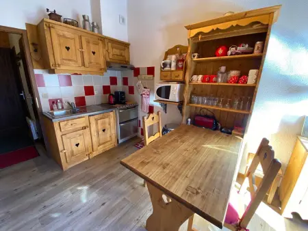 Studio 4 pers. sur les pistes avec balcon et parking - Photo 6