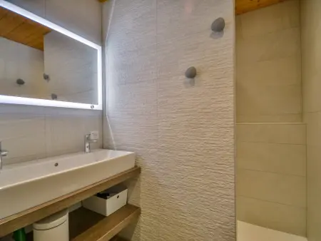 Duplex spacieux, 6 pers., balcon sud, proche centre et remontées mécaniques, Morzine - Photo 6
