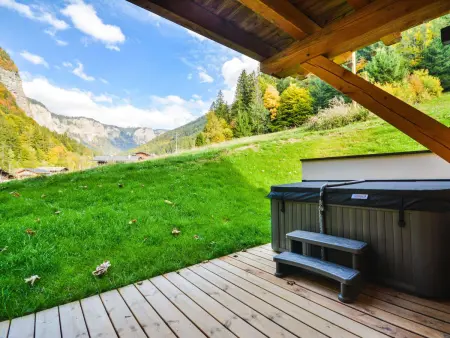 Appartement T3 à Morzine avec Jacuzzi Privatif, Proche Navettes, 8 Pers. - Photo 8