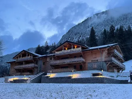 Appartement T3 à Morzine avec Jacuzzi Privatif, Proche Navettes, 8 Pers. - Photo 11