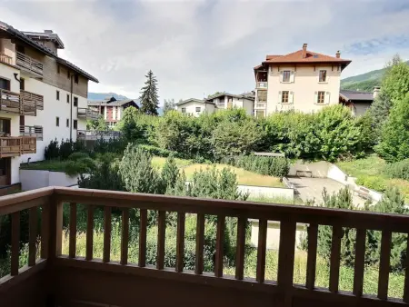 Joli 2 pièces, animaux admis, parking, à Bourg St Maurice - Photo 2