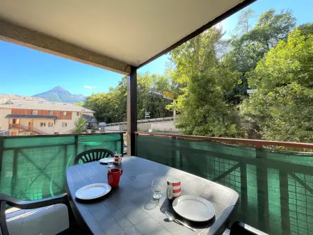 Spacieux T3 à Briançon - 6 pers, 2 balcons, parking, proche télécabine et commerces - Photo 2