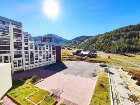 Appartement 3 chambres au pied des pistes avec garage et Wi-Fi - Photo 10
