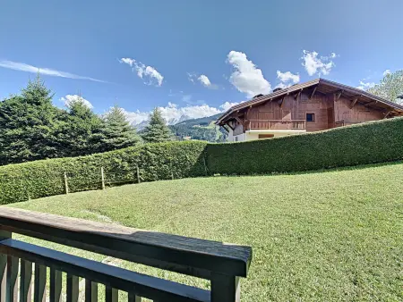 Charmant 2P à Combloux avec terrasse, parking et casier à ski - Photo 1