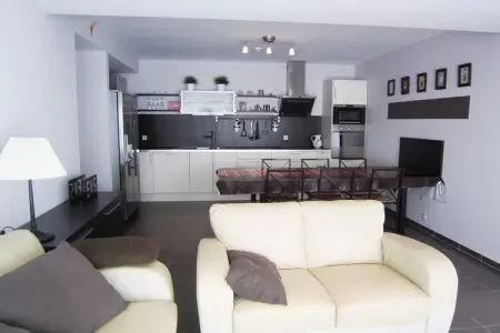 La Villa Coocoon, Villa à Coo avec Piscine et Vue - Photo 11