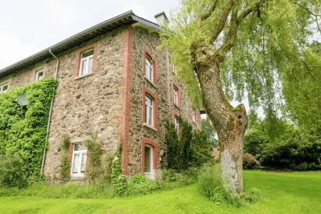 Ferme Bellevue, Gîte boutique avec jardin clôturé à Trois Ponts en Belgique - Photo 1