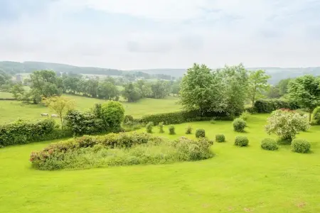 Ferme Bellevue, Gîte boutique avec jardin clôturé à Trois Ponts en Belgique - Photo 3
