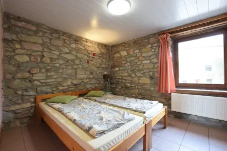 Dans les Champs, Chalet à Petite Langlire avec bain moussant - Photo 4