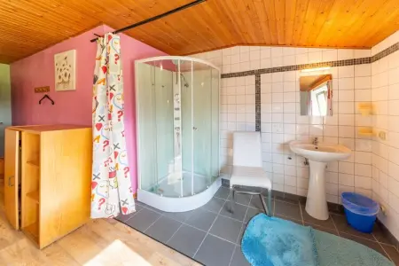 Claire Fontaine, Maison de vacances à Montleban avec jardin - Photo 24