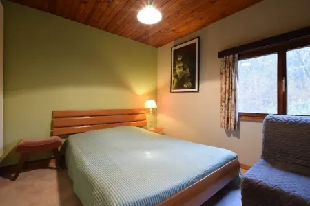 La Buresse, Chalet forestier avec étangs - Photo 3
