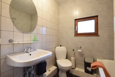 La Buresse, Chalet forestier avec étangs - Photo 14