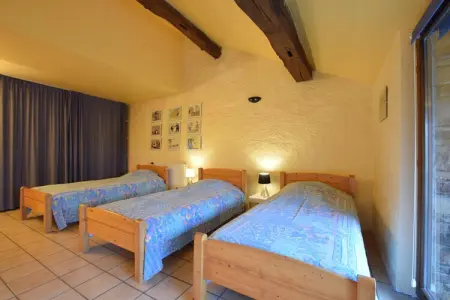 Le Clos St Isidore, Ancienne ferme dans un village calme - Photo 4