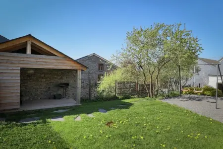Le Fournil de Rosalie, Gîte confortable avec jardin près de la forêt à Malempré - Photo 4