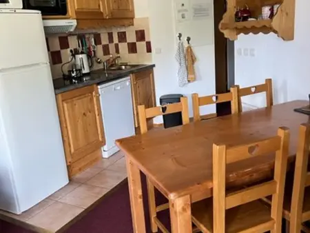 Superbe 3 Pièces avec Terrasse, Parking Privé et WIFI - 6 Couchages à Orcières - Photo 4