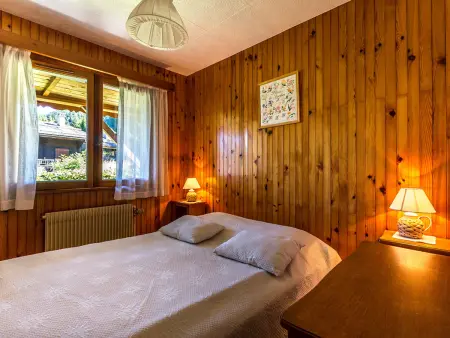 Rez de chalet calme avec terrasse - 2 chambres, proche pistes à La Clusaz - Photo 3