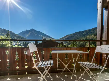 Duplex 2 chambres avec cheminée, garage et terrasse - La Clusaz, proche des pistes, WIFI inclus - Photo 4