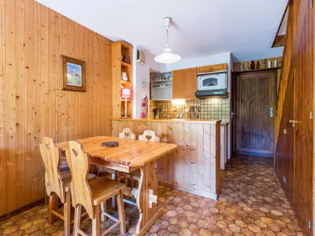 Duplex 2 chambres avec cheminée, garage et terrasse - La Clusaz, proche des pistes, WIFI inclus - Photo 9