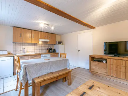 Appartement 2 Chambres au Centre, Proche Pistes, Wifi, Animaux Bienvenus - Photo 1