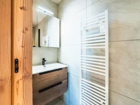 Appartement rénové 2 pièces cabine proche pistes avec WIFI - Photo 10