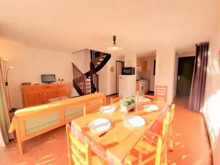 Saint-Lary Soulan T4 lumineux, 6 couchages, parking, proche pistes, exposé sud - Photo 2