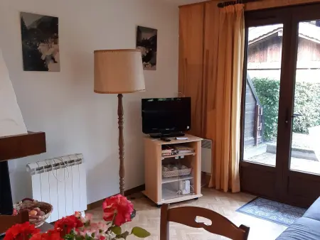 T2 rez-de-jardin Chamonix avec parking et vue Mont Blanc - Photo 3