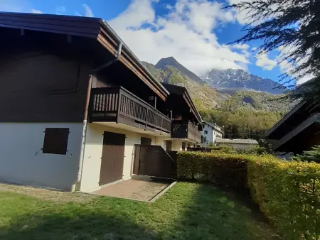 T2 rez-de-jardin Chamonix avec parking et vue Mont Blanc - Photo 11
