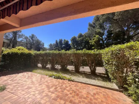 Appartement 3P en rez-de-jardin avec piscine et parking, à 600m de la plage - Saint-Raphaël - Photo 9