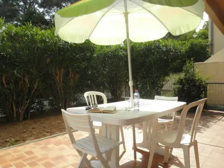 Appartement 3P en rez-de-jardin avec piscine et parking, à 600m de la plage - Saint-Raphaël - Photo 12