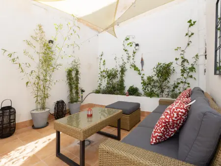 Appartement ensoleillé avec patio, centre historique de Malaga, près de la Plaza de la Merced - Photo 4