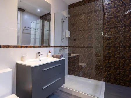 Appartement lumineux 3 ch. avec clim et Wi-Fi au centre de Malaga, animaux bienvenus - Photo 6