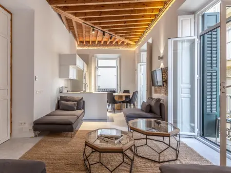 Appartement de Charme au Centre Historique de Malaga, 3 Chambres, Balcons, Confort Moderne et Wifi - Photo 10