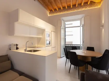 Appartement de Charme au Centre Historique de Malaga, 3 Chambres, Balcons, Confort Moderne et Wifi - Photo 14