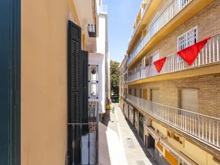 Appartement de Charme au Centre Historique de Malaga, 3 Chambres, Balcons, Confort Moderne et Wifi - Photo 17
