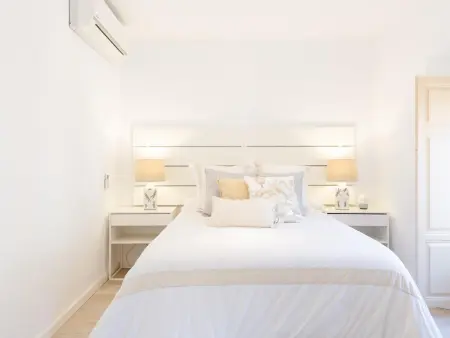 Penthouse lumineux avec terrasse, climatisation et WIFI, centre historique de Malaga - Photo 3