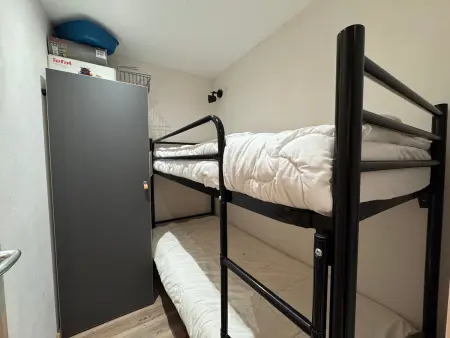 Studio cabine rénové, 4 pers, pied des pistes, balcon sud, près commerces et remontées. - Photo 8