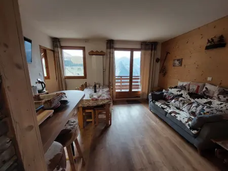 Charmant T3 avec vue, proche pistes, animaux admis, parking couvert - Photo 1