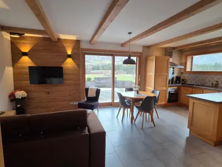 Appartement calme 2 chambres avec terrasse à Samoëns - Photo 2
