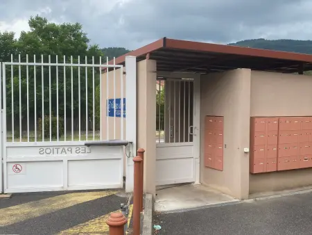Appartement F2 climatisé à Lamalou-les-Bains, terrasse, proche centre et thermes, animaux acceptés - Photo 21