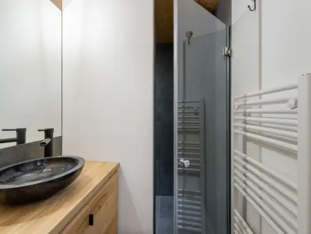 Appartement neuf spacieux à Megève avec jardin privatif - Photo 8