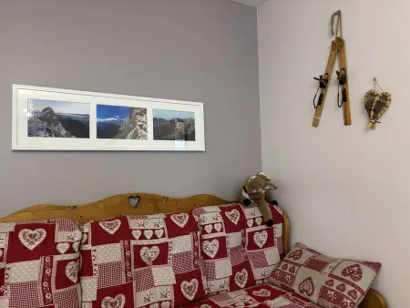 Appartement Fonctionnel avec Balcon, Garage et Wifi - Parfait pour 4 Personnes près des Pistes - Photo 3
