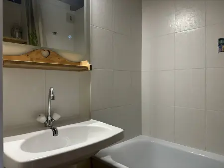 Studio mezzanine avec balcon et parking privé au cœur de Villard-de-Lans - Photo 6