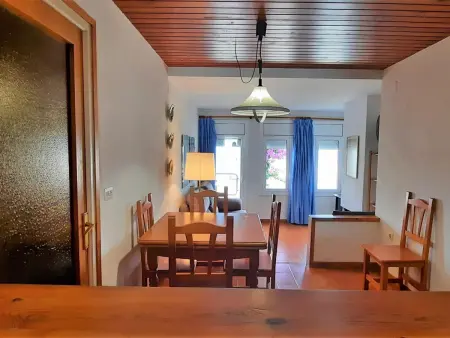 Appartement Familial en Bord de Mer à Llançà avec Superbe Terrasse et Proximité de Plage - Photo 4