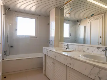 Appartement familial avec piscine en bord de mer - Photo 32