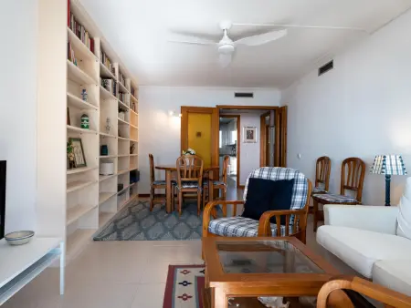 Appartement en Bord de Mer avec Terrasse et Parking Privé - Photo 5