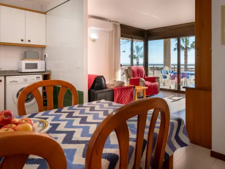 Appartement bord de mer avec piscine et parking, Appartement 4 personnes à Torredembarra - Photo 5