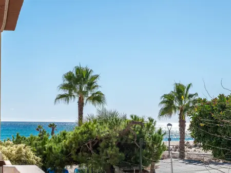 Appartement en Bord de Mer avec Wi-Fi et Parking - Torredembarra - Photo 2